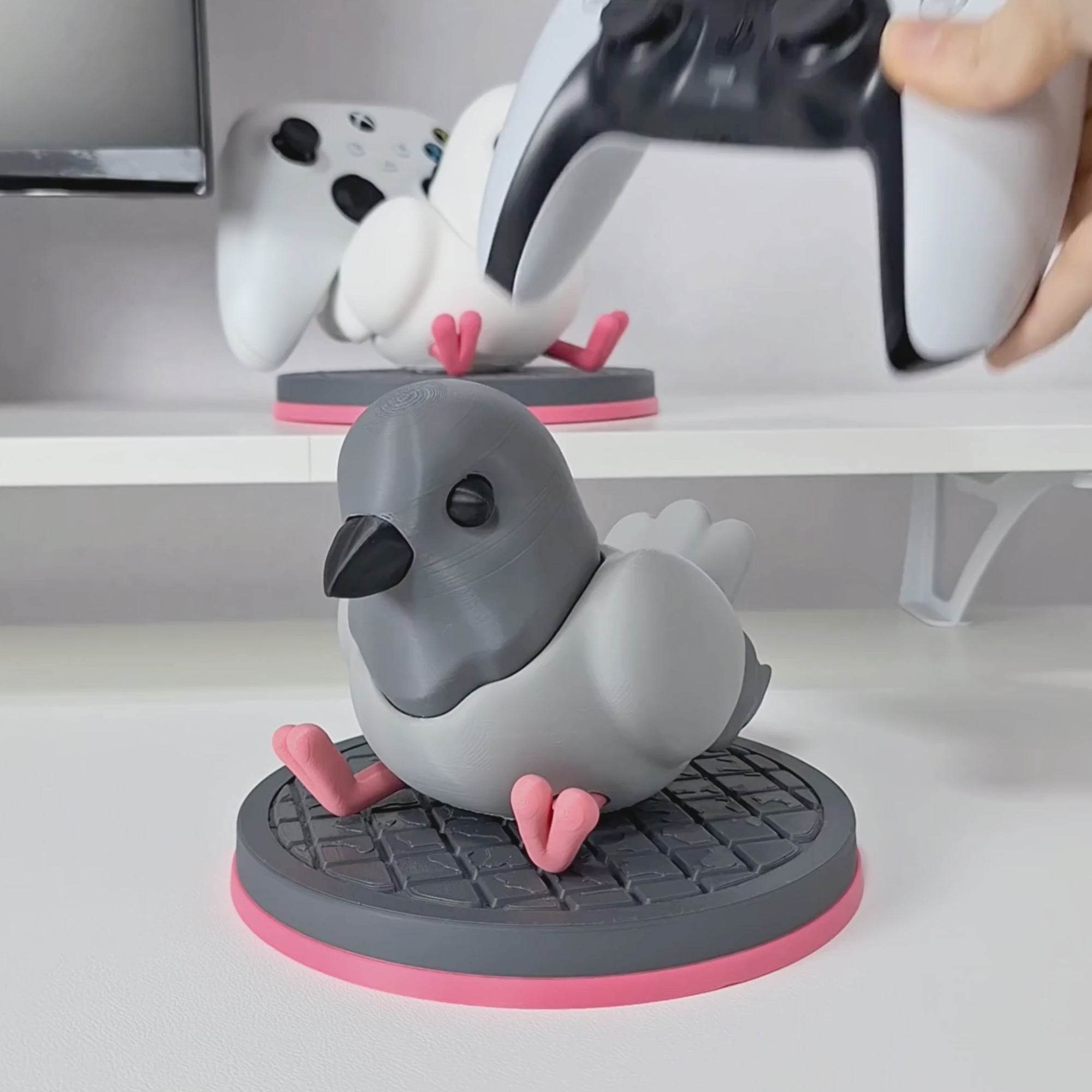 Pigeon Controller Stand
